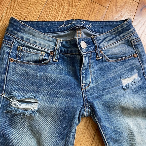 American Eagle Lowrise Jeans - Picture 4 of 10
